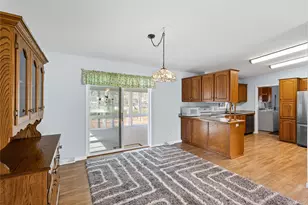 638 Fresh Pond Ave, Calverton, NY 11933 - Photo 11