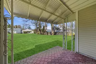 65 Harbor N, Amityville, NY 11701 - Photo 23