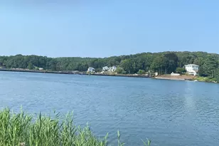 51 Centershore Rd, Centerport, NY 11721 - Photo 3