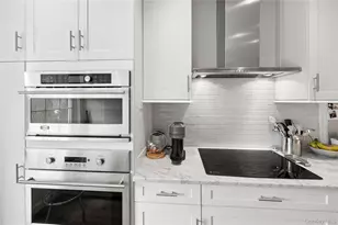 9 Tanglewylde Ave, Bronxville, NY 10708 - Photo 15