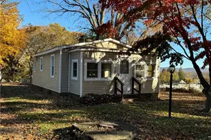 134 N Pierpont Ave, Newburgh, NY 12550 - Photo 3