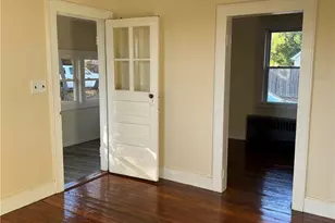 134 N Pierpont Ave, Newburgh, NY 12550 - Photo 5