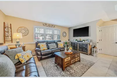 14 Celeste Avenue, Holbrook, NY 11741 - Photo 29