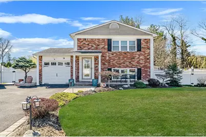 14 Celeste Avenue, Holbrook, NY 11741 - Photo 3