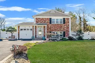 14 Celeste Ave, Holbrook, NY 11741 - Photo 3