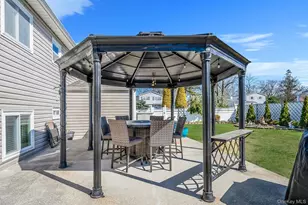 14 Celeste Ave, Holbrook, NY 11741 - Photo 15