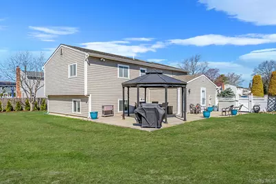 14 Celeste Avenue, Holbrook, NY 11741 - Photo 9