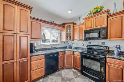 14 Celeste Avenue, Holbrook, NY 11741 - Photo 39