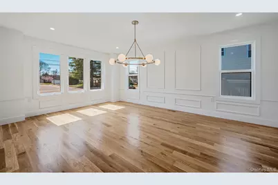 31 Libby Avenue, Hicksville, NY 11801 - Photo 5