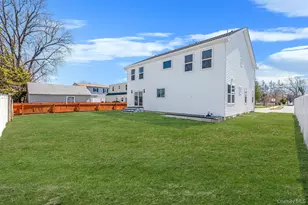 31 Libby Ave, Hicksville, NY 11801 - Photo 47