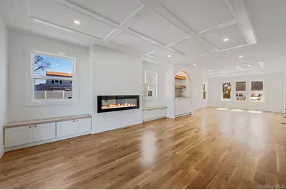 31 Libby Avenue, Hicksville, NY 11801 - Photo 17