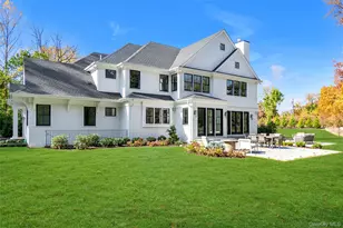 38 Cow Neck Rd, Sands Point, NY 11050 - Photo 47