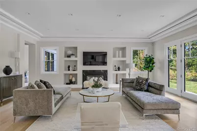 38 Cow Neck Road, Sands Point, NY 11050 - Photo 9