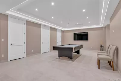 38 Cow Neck Road, Sands Point, NY 11050 - Photo 35