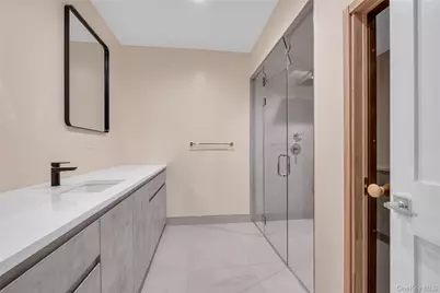 38 Cow Neck Road, Sands Point, NY 11050 - Photo 33