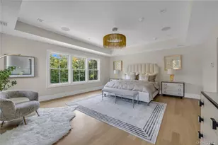 38 Cow Neck Rd, Sands Point, NY 11050 - Photo 19