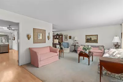 2378 Pine Grove Court, Yorktown Heights, NY 10598 - Photo 3