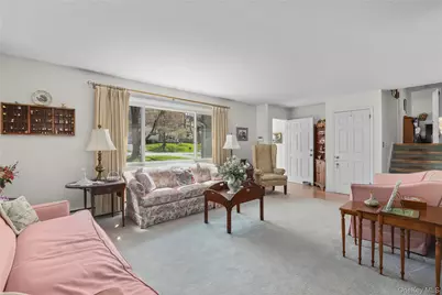 2378 Pine Grove Court, Yorktown Heights, NY 10598 - Photo 5