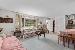 2378 Pine Grove Ct, Yorktown Heights, NY 10598 - Photo 5