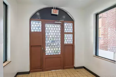 910 Dinsmore Avenue, Far Rockaway, NY 11691 - Photo 5