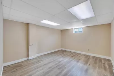 54 Felicia Court, Plainview, NY 11803 - Photo 23