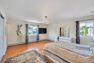 54 Felicia Ct, Plainview, NY 11803 - Photo 15