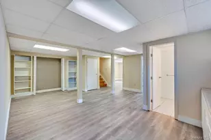 54 Felicia Ct, Plainview, NY 11803 - Photo 21