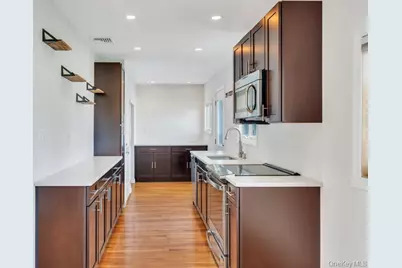 3685 Prairie Path, Bethpage, NY 11714 - Photo 3