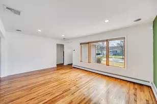 3685 Prairie Path, Bethpage, NY 11714 - Photo 11