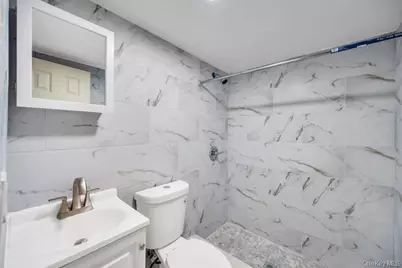 3685 Prairie Path, Bethpage, NY 11714 - Photo 17