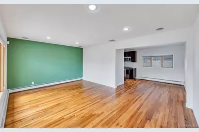 3685 Prairie Path, Bethpage, NY 11714 - Photo 9