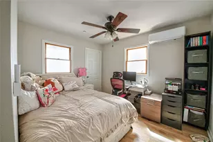 912 Pacific St, Lindenhurst, NY 11757 - Photo 15