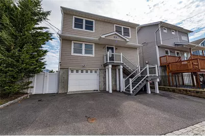 912 Pacific Street, Lindenhurst, NY 11757 - Photo 33