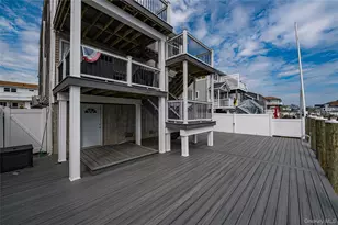 912 Pacific St, Lindenhurst, NY 11757 - Photo 31