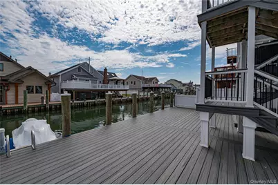 912 Pacific Street, Lindenhurst, NY 11757 - Photo 29