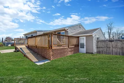 33 Hinton Avenue, Babylon, NY 11702 - Photo 13