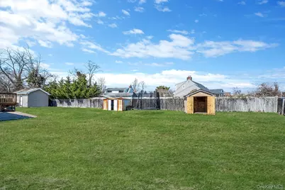 33 Hinton Avenue, Babylon, NY 11702 - Photo 17