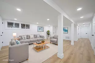 33 Hinton Ave, Babylon, NY 11702 - Photo 49