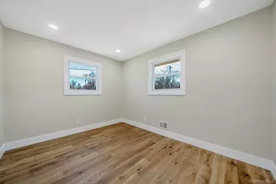 33 Hinton Avenue, Babylon, NY 11702 - Photo 19