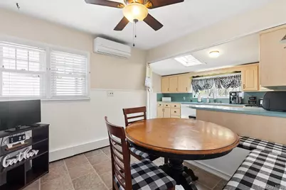 184 Smith Road, Ronkonkoma, NY 11779 - Photo 9