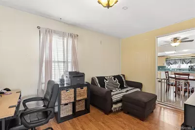 184 Smith Road, Ronkonkoma, NY 11779 - Photo 9