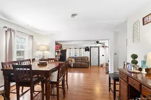 184 Smith Rd, Ronkonkoma, NY 11779 - Photo 5