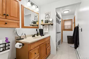 184 Smith Rd, Ronkonkoma, NY 11779 - Photo 13