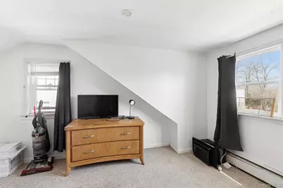 184 Smith Road, Ronkonkoma, NY 11779 - Photo 11