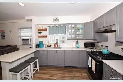 113 Harding Avenue #Lower, Long Beach, NY 11561 - Photo 3