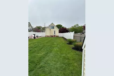 221 S Dunton Avenue, Patchogue, NY 11772 - Photo 11