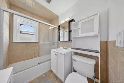 1217 Hillside Avenue, New Hyde Park, NY 11040 - Photo 15
