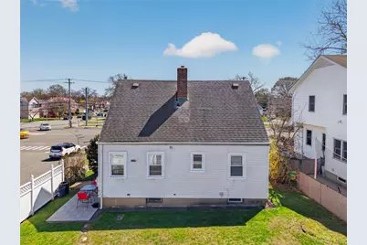 1217 Hillside Avenue, New Hyde Park, NY 11040 - Photo 21