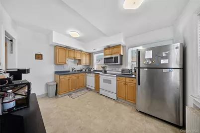1217 Hillside Avenue, New Hyde Park, NY 11040 - Photo 7