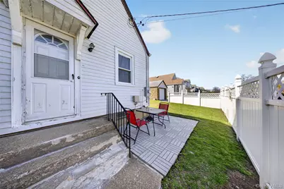 1217 Hillside Avenue, New Hyde Park, NY 11040 - Photo 19